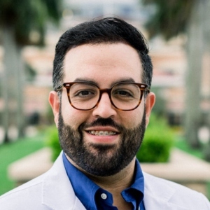 Dr. Humberto Cruz Esparra